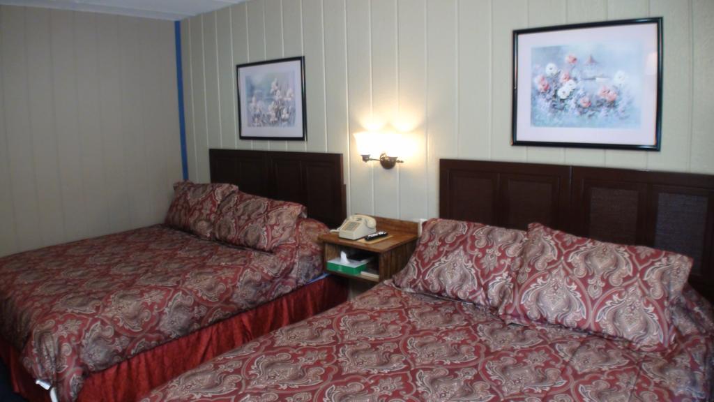 Motel 72 Grayling Bagian luar foto