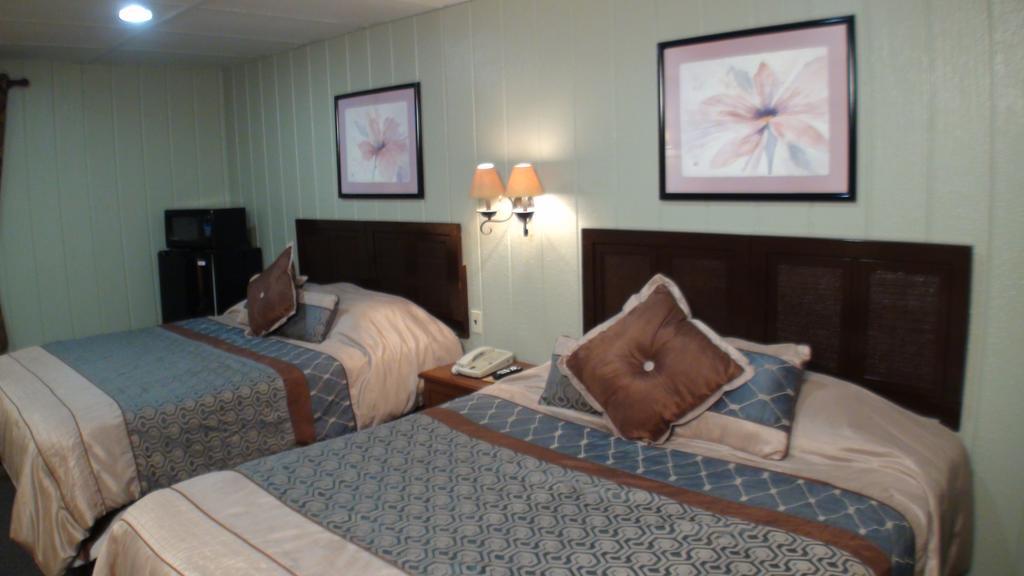 Motel 72 Grayling Bagian luar foto